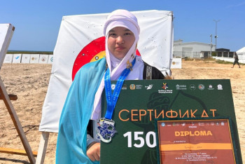 Фотография к новости: 16-летняя лучница из Караганды стала второй на мировом первенстве