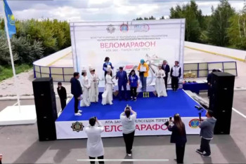 Фотография к новости: Прокуроры на педалях: в столице прошёл веломарафон к 30-летию Конституции