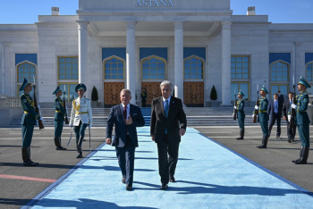 Фотография к новости: Король Иордании завершил визит в Казахстан: Токаев провел гостя в аэропорту