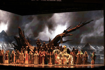 Фотография к новости: В Казани прошла премьера оперы в честь 30-летия Конституции Казахстана