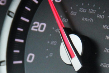 Фотография к новости: Рекордный поток штрафов: на трассах зафиксировали 109 тысяч нарушителей скорости