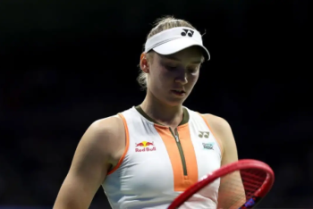 Фотография к новости: Елена Рыбакина сенсационно покинула US Open-2025