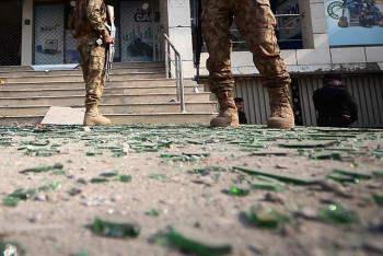 Фотография к новости: Террористы атаковали военный объект в Пакистане