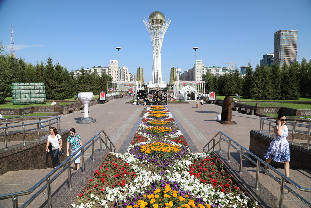 Какой казахстанский город обогнал столицу по росту населения