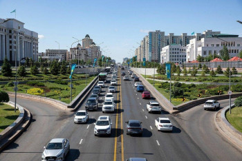 Фотография к новости: Астана меняет график работы госорганов, чтобы разгрузить дороги