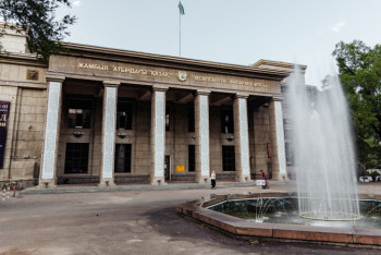 В Алматы состоялся концерт, посвящённый 120-летию китайского композитора Сянь Синхая