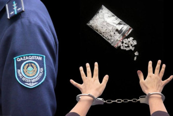 Фотография к новости: В Казахстане задержали более тысячи человек и ликвидировали нарколаборатории