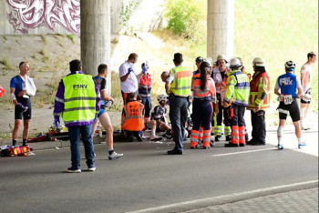 Фотография к новости: Массовое ДТП на велогонке в Германии: пострадали около 70 человек