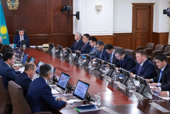 Фотография к новости: Мы сохраним социальную справедливость - Олжас Бектенов