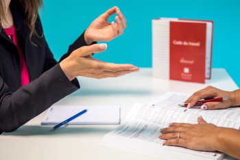 Фотография к новости: Зарплаты до 1,2 млн тенге: какие профессии в августе предлагали самые щедрые условия