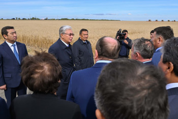 Фотография к новости: "12 млн тонн – приличный показатель”: Токаев о целях и реальности агросектора