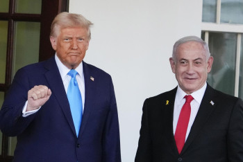 Фотография к новости: Трамп пригласил Нетаньяху на встречу в Белом доме