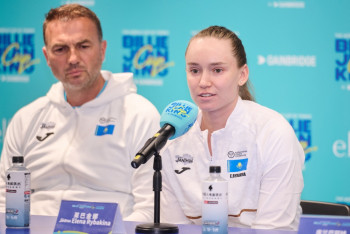 Фотография к новости: "Пришлось взять паузу": Рыбакина рассказала о травме перед матчем за сборную Казахстана