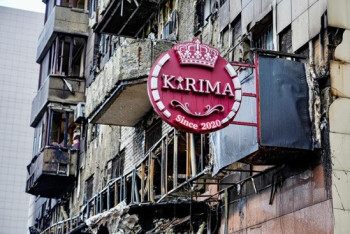 Фотография к новости: Кафе вспыхнуло ночью в Астане, пламя охватило жилой дом