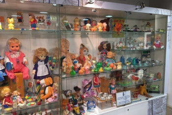 Фотография к новости: В казахстанском магазине обнаружили ценники в рублях