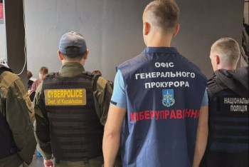 Фотография к новости: МВД Казахстана помогло закрыть крупнейший мошеннический call-центр в Киеве