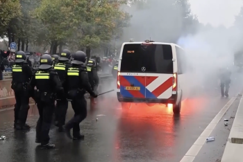 Фотография к новости: В Гааге митинг крайне правых вылился в беспорядки