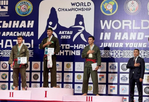 Фотография к новости: "Золото" и "серебро" завоевали казахстанские военные на ЧМ по рукопашному бою