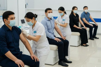 Фотография к новости: В Астане стартовала вакцинация против гриппа и ОРВИ