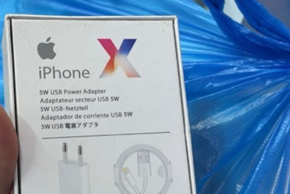 В Алматы изъяли поддельную продукцию Apple на 2 млн тенге