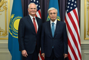 Фотография к новости: Президент Казахстана обсудил будущее Тенгиза и Кашагана с главой ExxonMobil