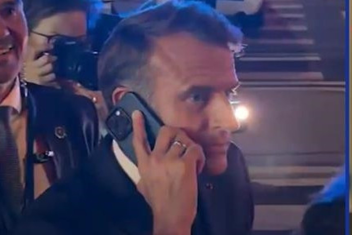 Макрон застрял в пробке из-за Трампа и пошёл пешком по Нью-Йорку