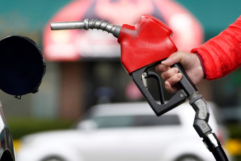 Фотография к новости: Жумангарин: запреты на вывоз топлива не работают, нужна корректировка цен