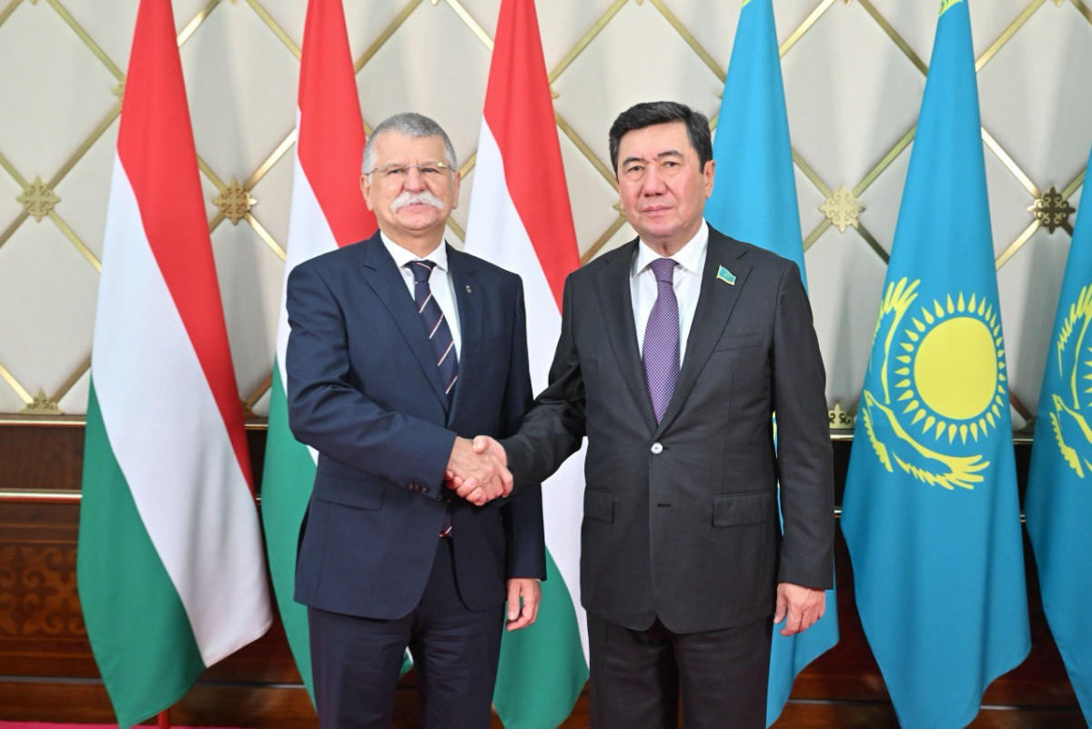 Ерлан Кошанов встретился с председателем парламента Венгрии