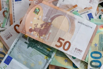 Фотография к новости: Казахстанцы теряют интерес к евро