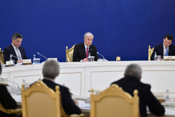 Фотография к новости: Токаев: Экономический рост напрямую связан с наукой и технологиями