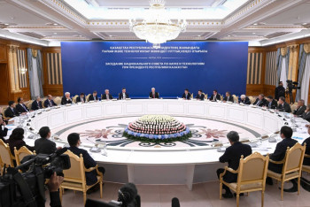 Фотография к новости: Инвестиции в науку и образование выросли в пять раз  - Президент