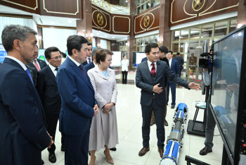 Фотография к новости: ИИ в Казахстане: депутаты обсуждают риски и перспективы