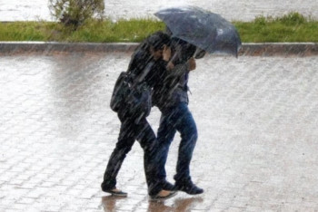 Фотография к новости: Первый снег и штормовой ветер: синоптики предупредили 13 областей Казахстана