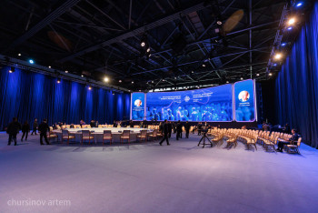 Казахстан формирует комплексную систему подготовки кадров в сфере ИИ — Саясат Нурбек