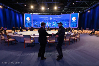 Фотография к новости: Казахстан сделал смелый шаг, доверив развитие ИИ молодым лидерам — Кай-Фу Ли