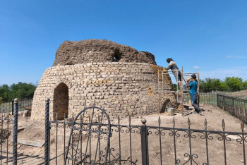 Фотография к новости: Пять мавзолеев реконструируют в Карагандинской области в этом году