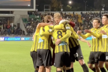 Фотография к новости: "Кайрат" разнёс "Жетысу" и вернулся на вершину таблицы КПЛ