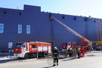 Фотография к новости: Пожар вспыхнул в строящемся ТРЦ Кокшетау