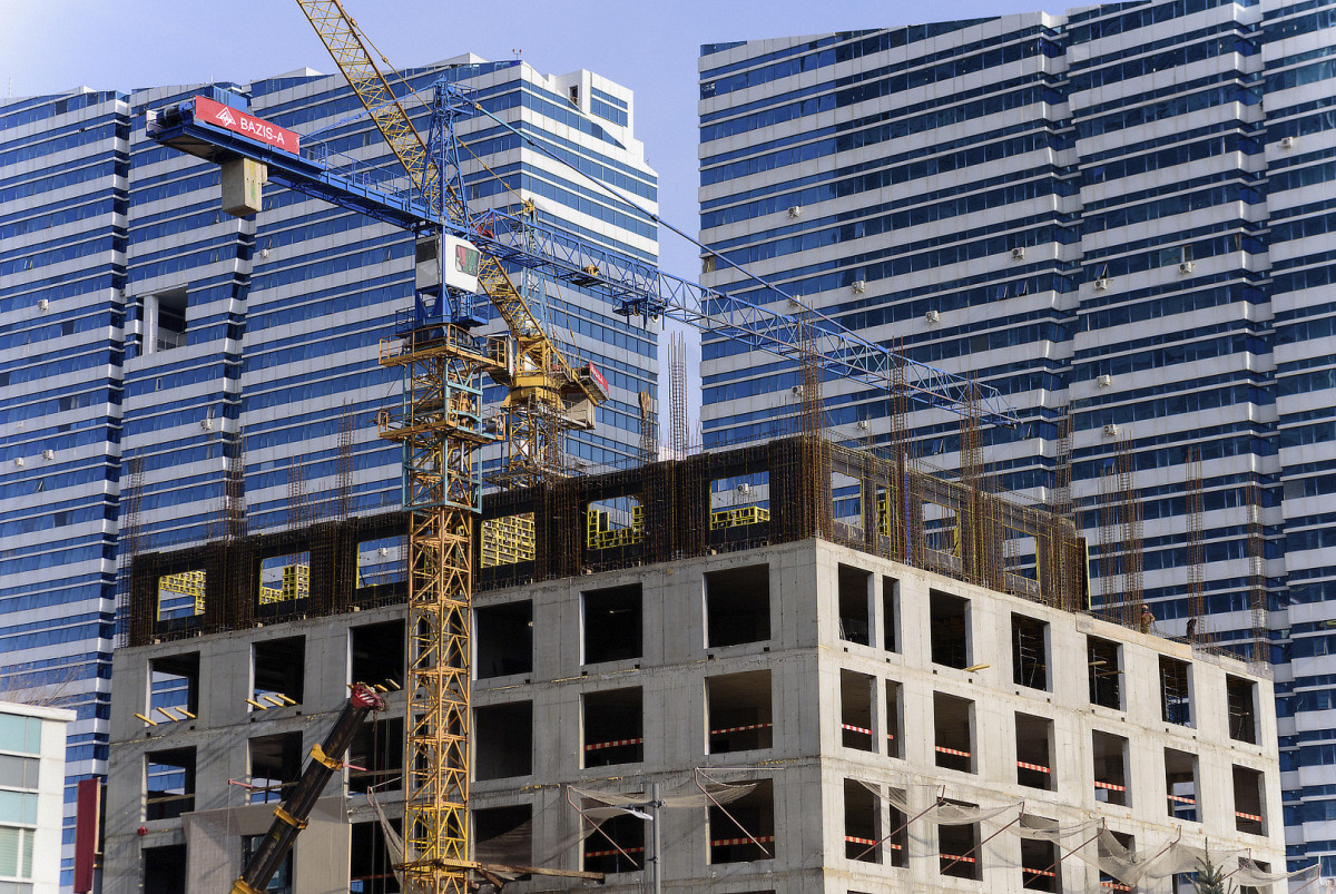 Что происходит с ценами на жилье в Астане