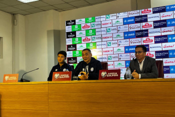 Фотография к новости: Тренер сборной Казахстана: "Главное — играть для народа и болельщиков"