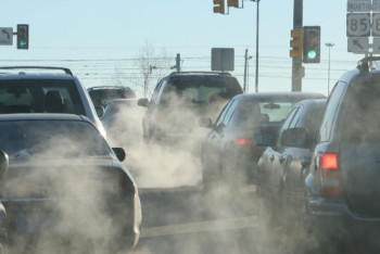Фотография к новости: В Алматы устроили облаву на "дымящие" авто