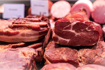 Фотография к новости: В Казахстане начнут прямые поставки удешевленного мяса во все регионы