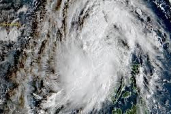 На Филиппинах восемь человек погибли из-за тропического шторма