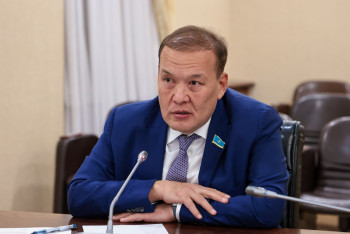 Фотография к новости: Болатбек Алиев: Триллионы госинвестиций уходят мимо казахстанских семей