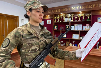 Двукратная чемпионка мира по боксу приняла Военную присягу