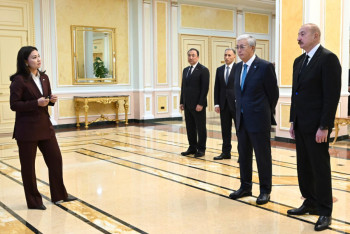 Фотография к новости: Токаеву и Алиеву презентовали проект по развитию Среднего коридора