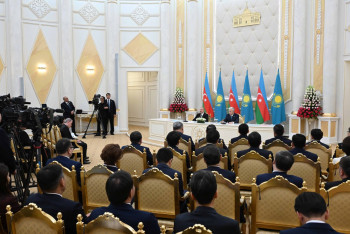 Фотография к новости: Токаев поручил разработать Дорожную карту промышленного сотрудничества с Азербайджаном