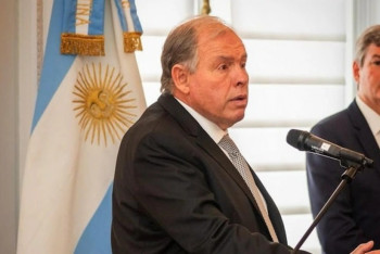 Глава МИД Аргентины ушёл в отставку на фоне критики в сети