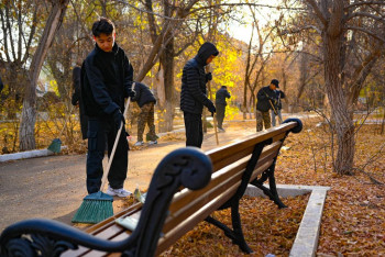 Фотография к новости: В Актобе молодёжь запустила масштабную экологическую акцию