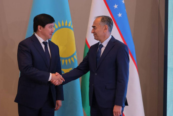 Фотография к новости: Казахстан и Узбекистан подписали экспортные контракты на 70 млн долларов